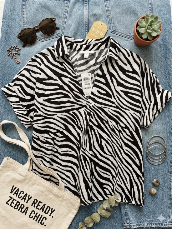 Charter Club Tops - Zebra Print Short Sleeve V-Neck Top - Black & White